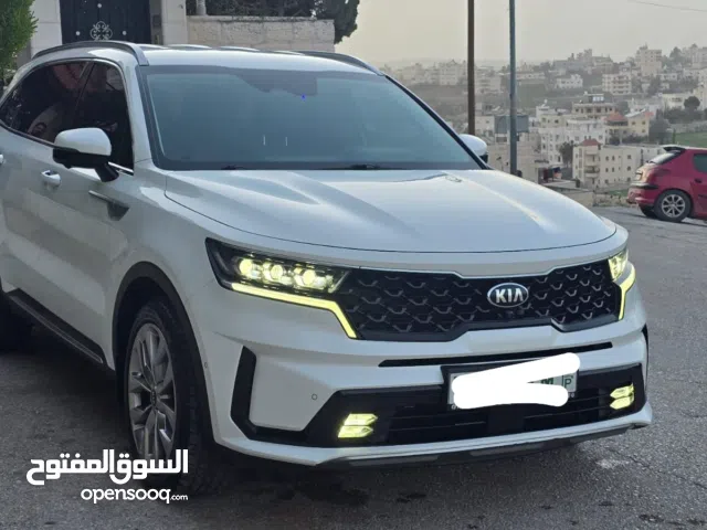 سورنتو 2021  فل ما عدا فتحة دهان شركة بالكامل سعر حرق على الكاش