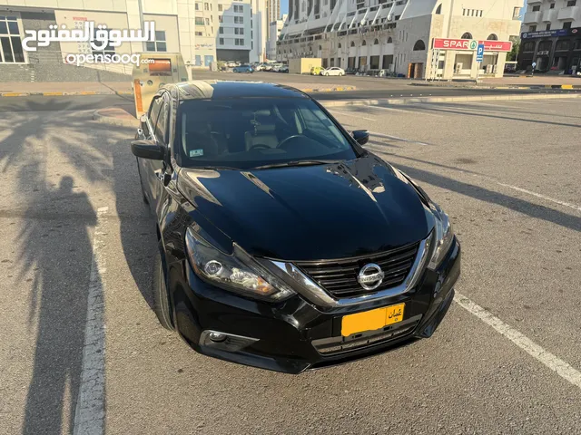 Nissan Altima SR Midnight Black Edition 2017