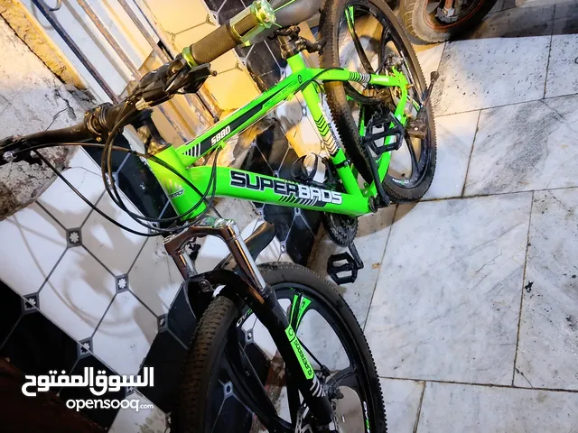 بايسكل جبلي أخضر مستعمل قليل يعني جديد تابع الوصف