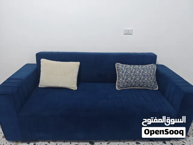 كنبه فخمه لونه ازرق ملكي حاجه تبارك الرحمن
