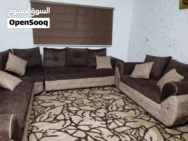 اثاث منزل  للبيع بحالة ممتازه استعمال خفيف