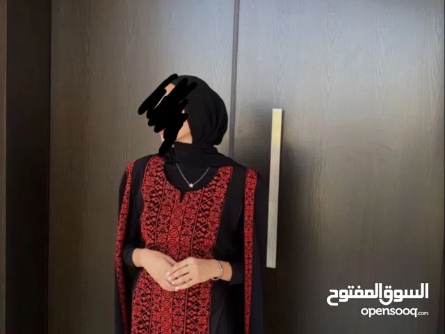 ثوب فلاحي جديد اسود واحمر