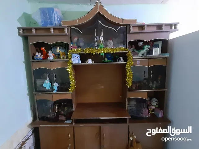 معرض خشب قطعتين