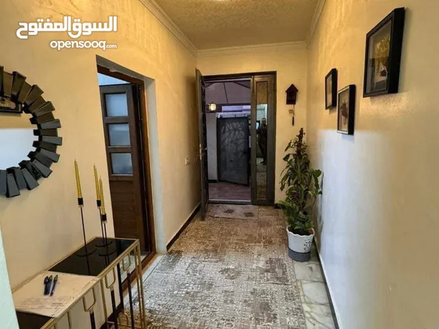 140m2 3 Bedrooms Townhouse for Sale in Baghdad Yarmouk