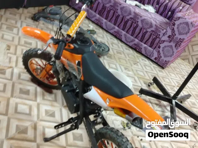 دراجه ناريه 60سيسي بس السلف مل حبل مبطل ما لته بس ذا العطل