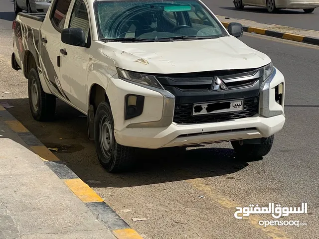 Used Mitsubishi L200 in Misrata