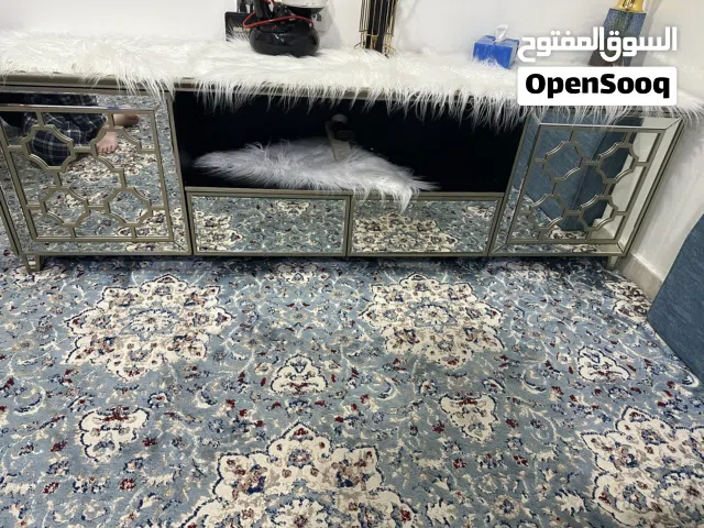 طاوله جديده البيع من هوم سنتر