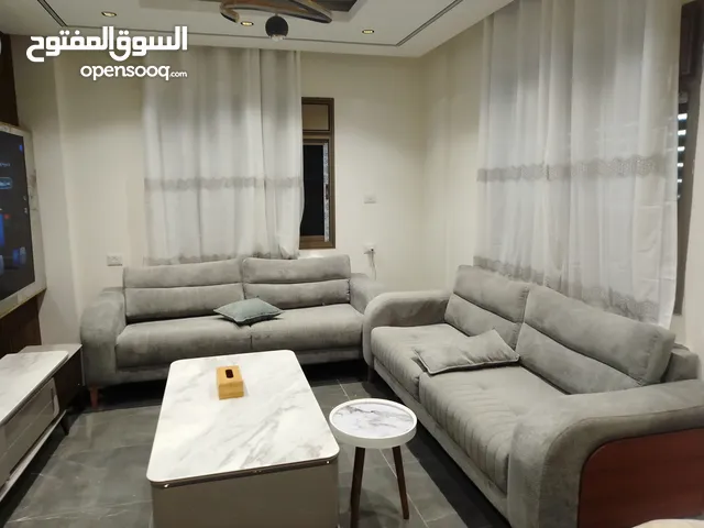 غرفه جلوس وضيوف فخمه من ابو صلاح استخدام شهرين بحاله الوكاله