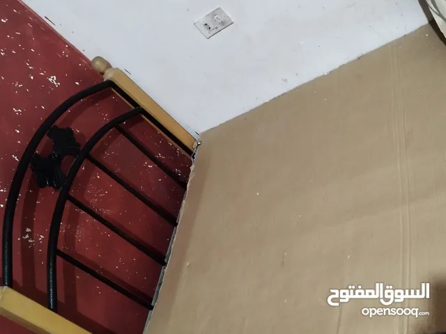 تخت سرير مفرد حديد