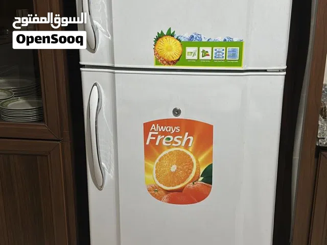 ثلاجه بحالة الوكالة ممتازه جدا