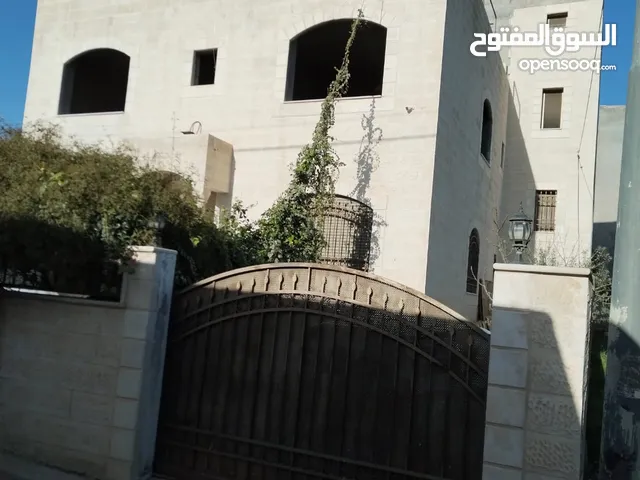 221m2 More than 6 bedrooms Townhouse for Sale in Amman Sahab