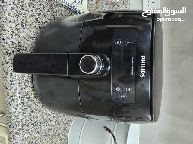 اثاث منزل للبيع في منطقه الرياض بسعر منخفض جدا سبب البيع هو السفر يمكن البيع مفصل كل قطعه او مجمل