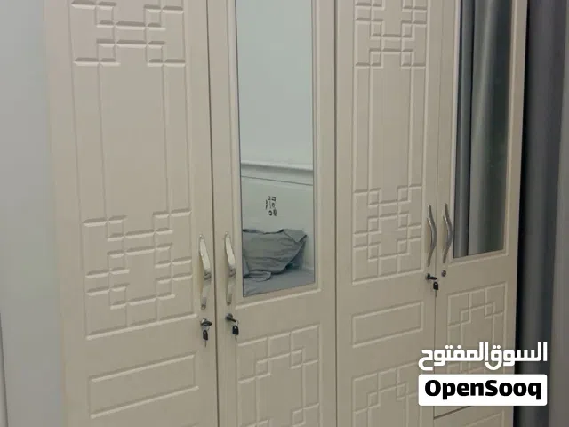 دولاب ملابس رائع