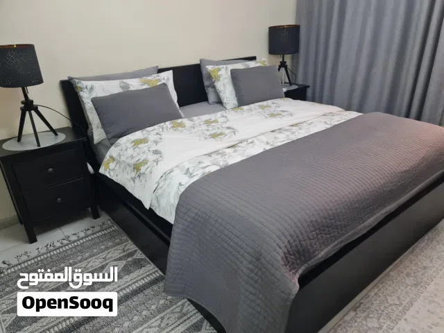 King Bed Set with storage with High quality mattress IKEA like new 7pcs