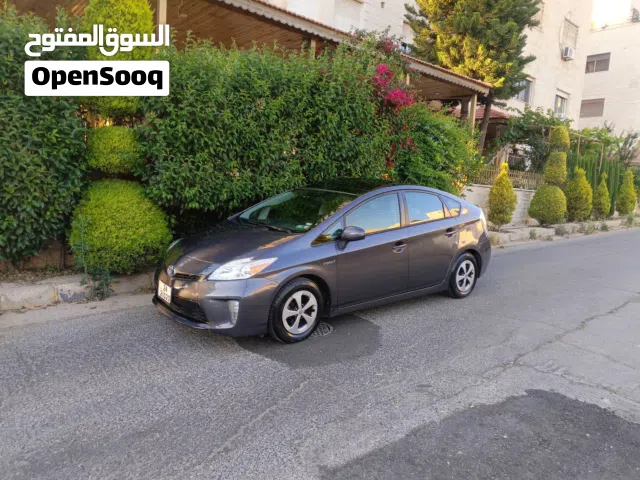 2015 تويوتا بريوس Prius