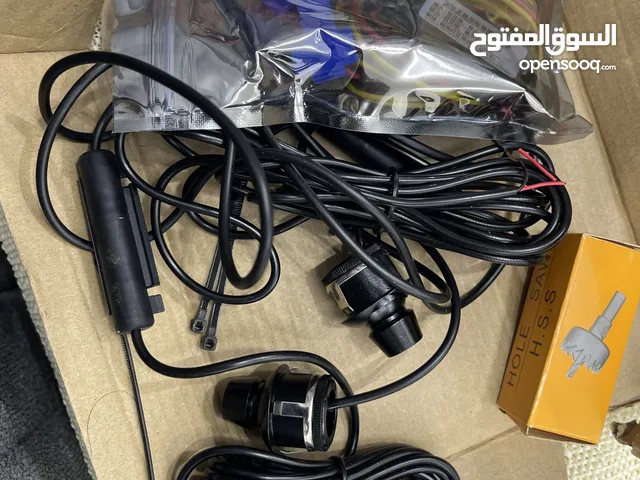 كاميرا امامية وخلفية مع ملحقاتها