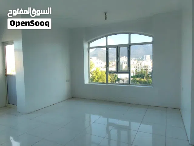 772738051 m2 5 Bedrooms Apartments for Rent in Sana'a Haddah