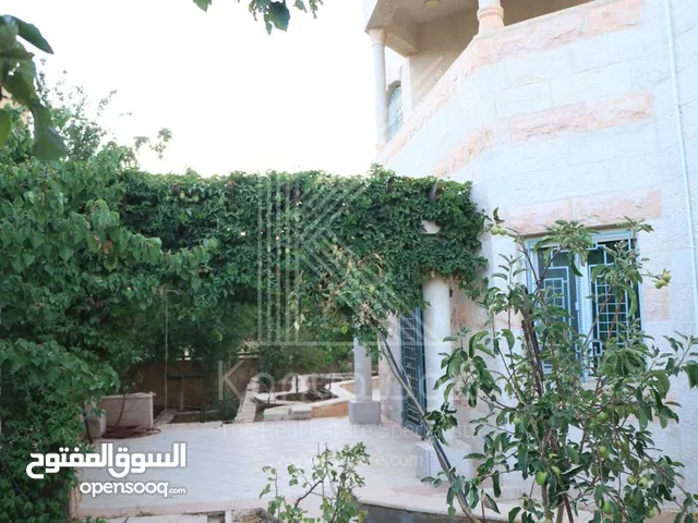 502m2 4 Bedrooms Villa for Sale in Salt Al Saro