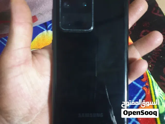 Does anyone have a display?কারোর কাছে ডিসপ্লে আছে هل لدى أحدكم شاشة عرض؟