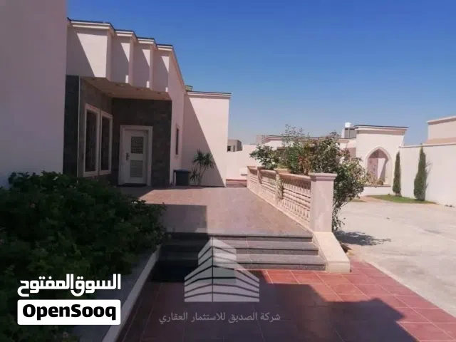 عرض حصري: مجمع سكني وإداري متكامل للبيع (فيلا سكنية فاخرة + مقر شركة مستقل + مرافق خدمية)