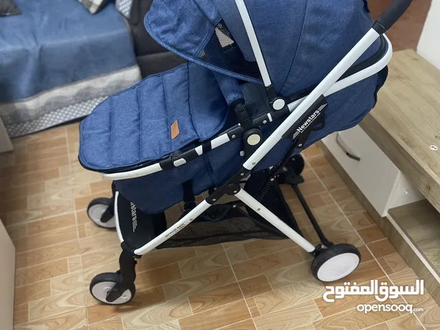 عربة اطفال للبيع