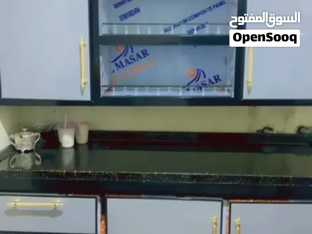 كاونتر مترتين نضيف وجديد اشتريته برمضان