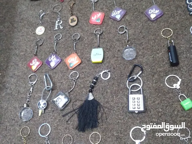 شروة 46 ميدالية منوعة ومسابح و مبخرة وخواتم