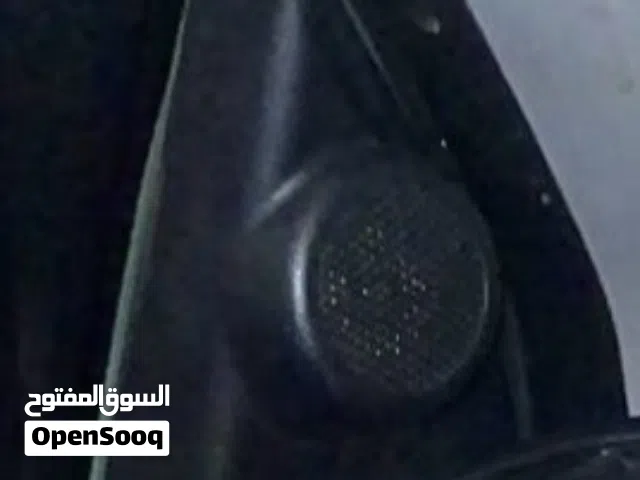 2 سماعات كرولا مع الفريم وكاله