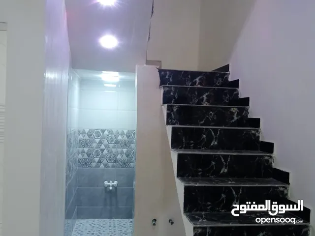 100m2 1 Bedroom Townhouse for Sale in Basra Al-Midaina
