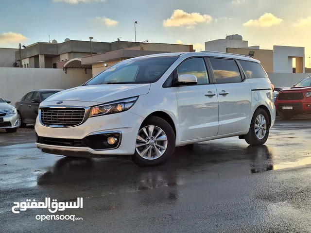 KIA SEDONA LX 2017