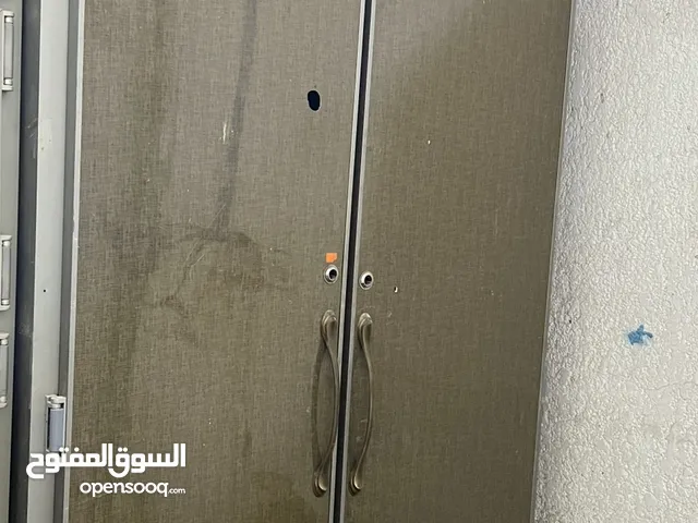 كاونتر المنيوم بي رفوف مثل الكنتور ب 150 وبي مجال قليل