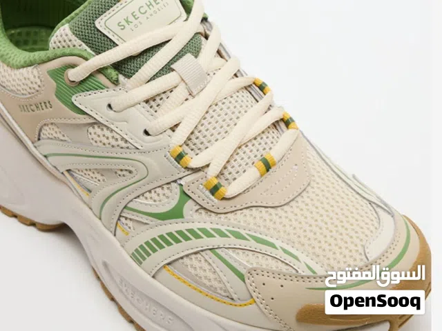 Skechers Moonhiker Air Runner Sneakers – Brand New /41omr/totally new with bill
