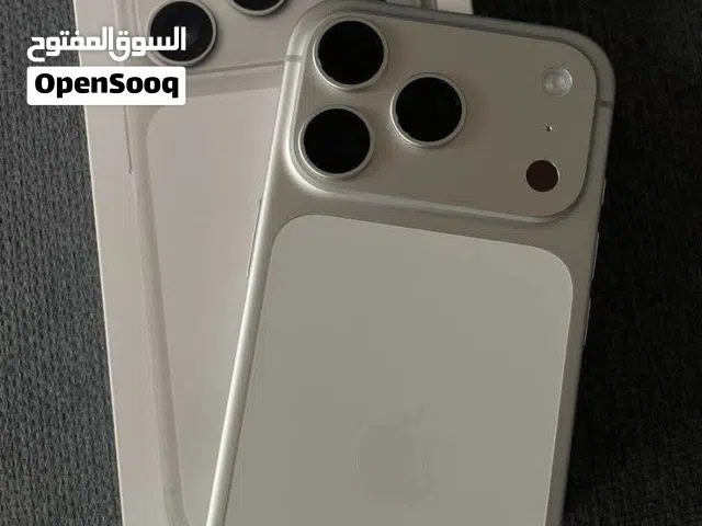 نبي 17 برو او بروماكس