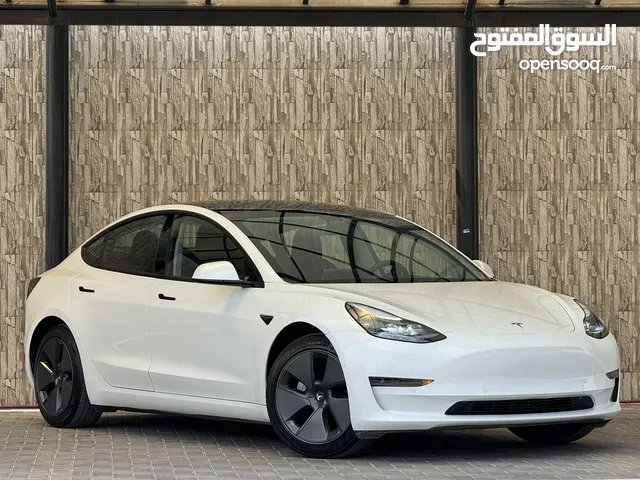 Tesla Model 3 Standerd Plus 2021 فحص كامل فل كامل بسعر مغري قابل للتفاوض لون مميز بطارية كبيرة