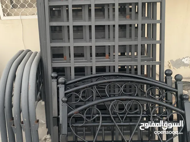 سرير سنجل مستعمل للبيع