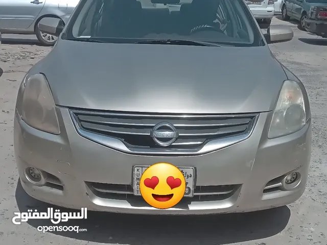 Nissan Altima 2010 in Farwaniya