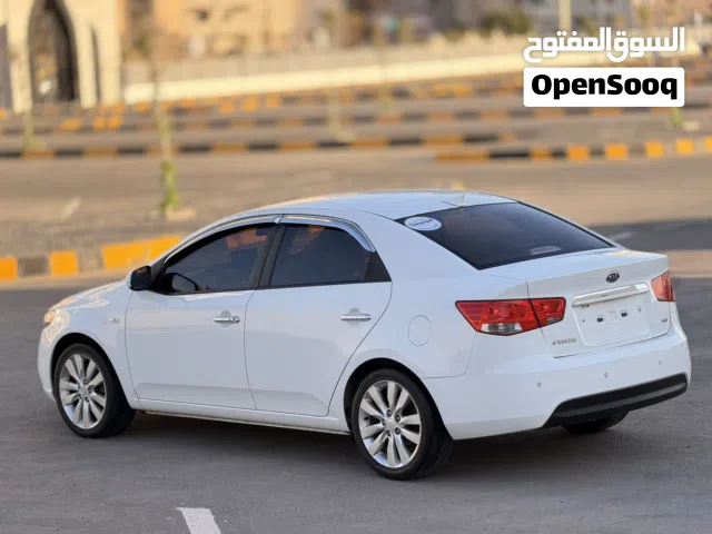 2010 كيا فورتي LX
