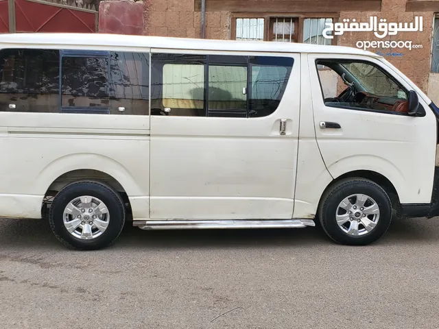 Toyota Hiace 2013 in Sana'a