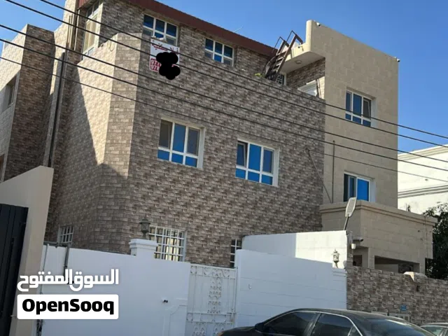 فلة في منطقة العذيبة بسعر مغري