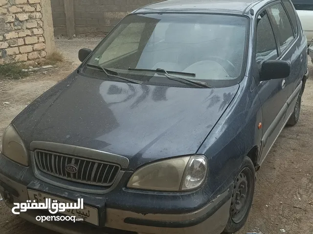 Used Kia Carens in Tripoli