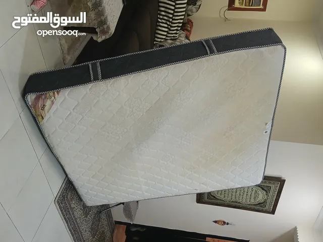 متربة نظفيه جدا مقياس 180 × 200