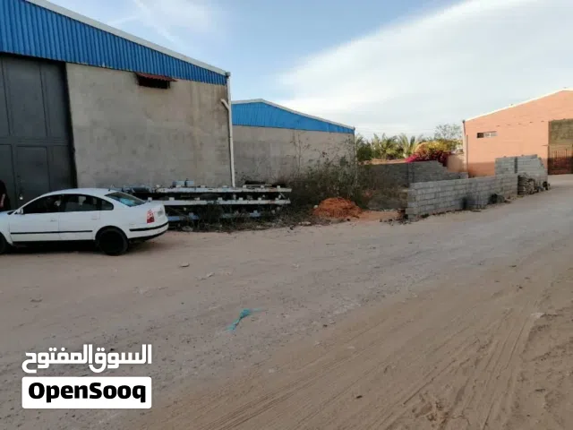 مخزن للإيجار 900 متر في تاجوراء