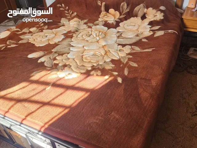 تخت مجوز حديد وخشب