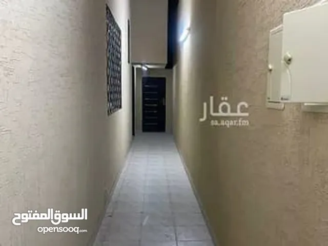 شقة للإيجار في شارع عبدالواحد اللغوي ، حي المهدية ، الرياض