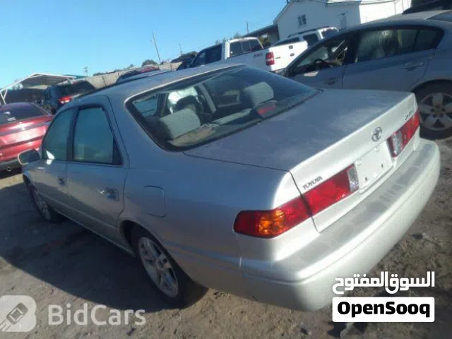 2000 تويوتا كامري GL