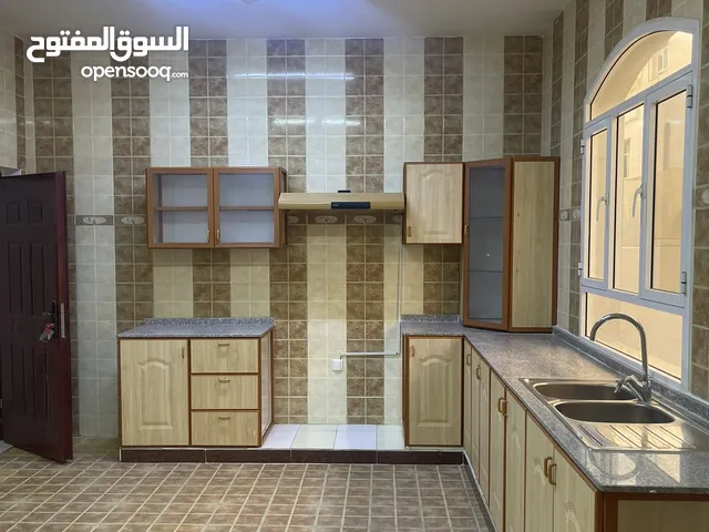 400 m2 4 Bedrooms Townhouse for Rent in Muscat Al Khoud