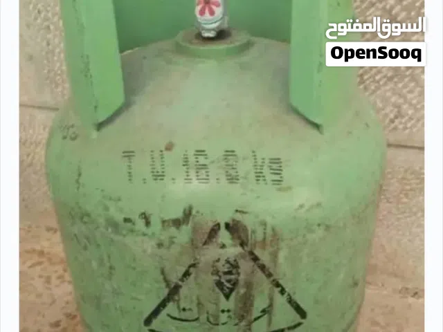 شروة جرة غاز جديدةوجرتين فاضيات ومنصب غاز  تفصيل ستانلس وغلايتين قهوةووالواح خشب وخزانتين ومواسير