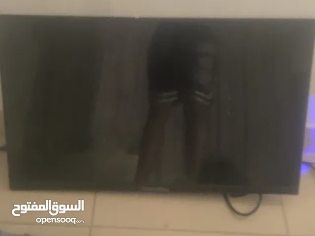 شاشتين ب 650 الحق يشغلو 140هرتز