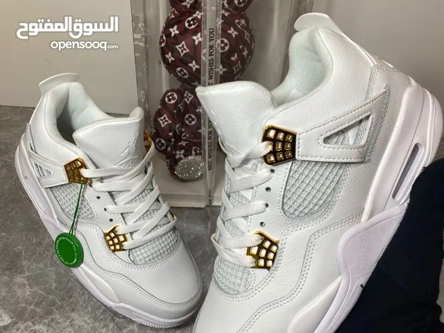 40 Sport Shoes in Dubai