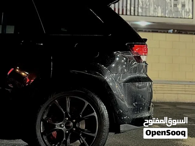 2012 جيب جراند شيروكى SRT 8